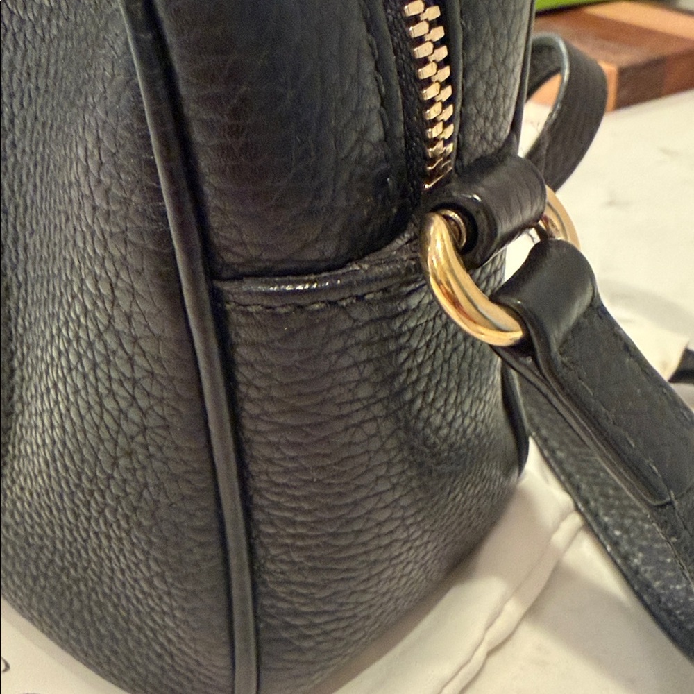 Gucci Soho Disco Black Leather Crossbody Bag With Tassel - Picture 5 of 16